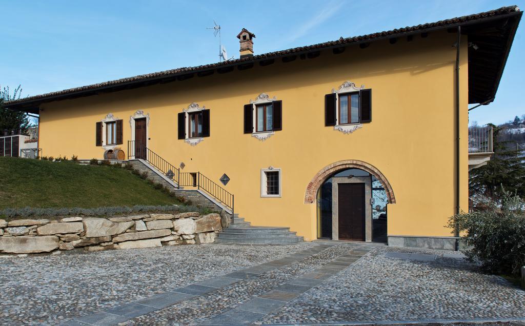 Vila Costa Di Bussia Monforte dʼAlba Exteriér fotografie